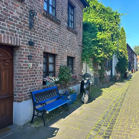 Savanna Im Historischen Stadtkern Linn In Krefeld, Naehe Duesseldorf Messe, Airport, Parkmoeglichkeiten Direkt Vor Dem Haus Apartmán *