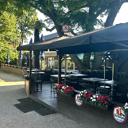 Savanna Im Historischen Stadtkern Linn In Krefeld, Naehe Duesseldorf Messe, Airport, Parkmoeglichkeiten Direkt Vor Dem Haus