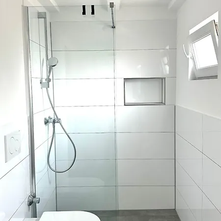 Savanna Im Historischen Stadtkern Linn In Krefeld, Naehe Duesseldorf Messe, Airport, Parkmoeglichkeiten Direkt Vor Dem Haus *