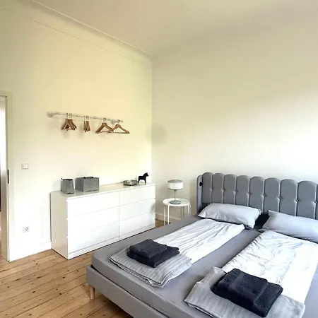 Savanna Im Historischen Stadtkern Linn In Krefeld, Naehe Duesseldorf Messe, Airport, Parkmoeglichkeiten Direkt Vor Dem Haus Apartmán *