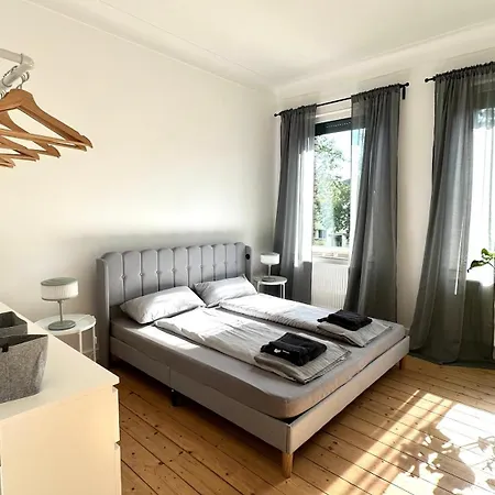 Apartmán Savanna Im Historischen Stadtkern Linn In Krefeld, Naehe Duesseldorf Messe, Airport, Parkmoeglichkeiten Direkt Vor Dem Haus *