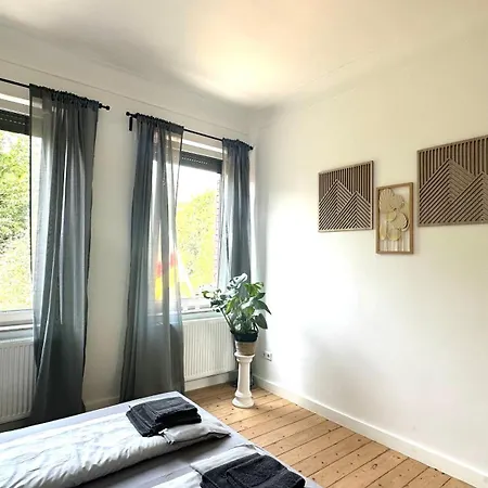 Apartmán Savanna Im Historischen Stadtkern Linn In Krefeld, Naehe Duesseldorf Messe, Airport, Parkmoeglichkeiten Direkt Vor Dem Haus