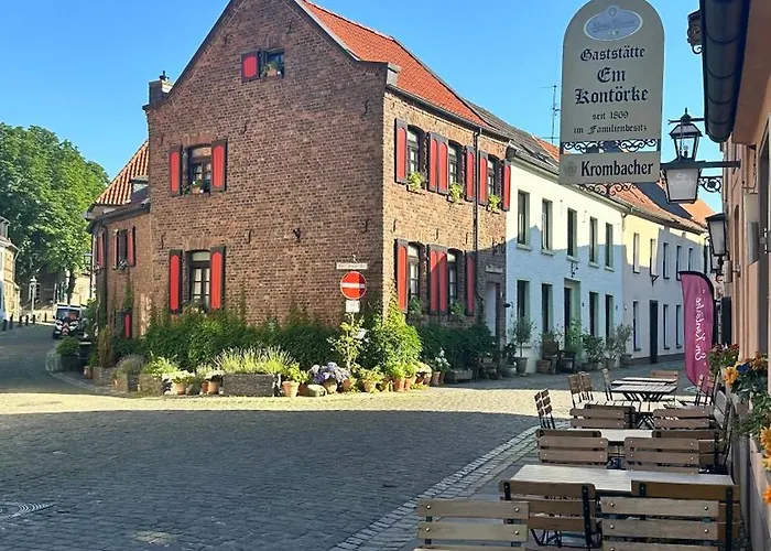 Savanna Im Historischen Stadtkern Linn In Krefeld, Naehe Duesseldorf Messe, Airport, Parkmoeglichkeiten Direkt Vor Dem Haus