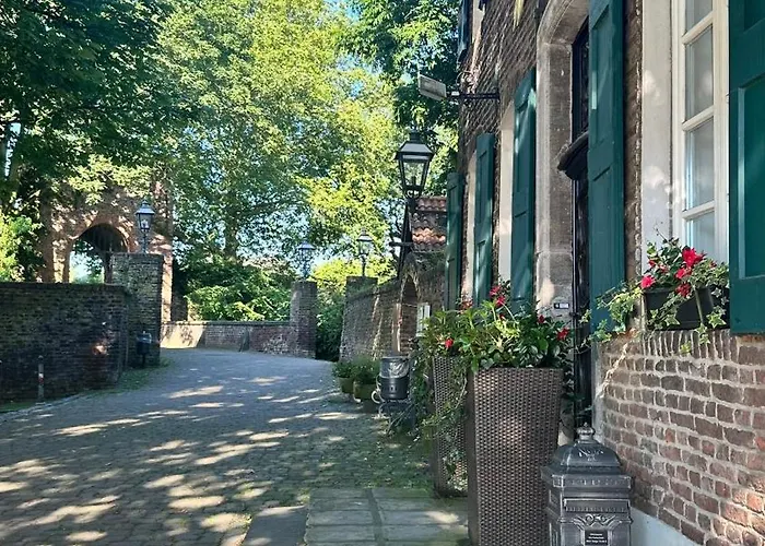 Apartament Savanna Im Historischen Stadtkern Linn In Krefeld, Naehe Duesseldorf Messe, Airport, Parkmoeglichkeiten Direkt Vor Dem Haus *