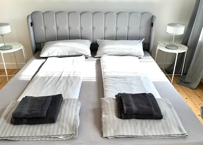 Apartament Savanna Im Historischen Stadtkern Linn In Krefeld, Naehe Duesseldorf Messe, Airport, Parkmoeglichkeiten Direkt Vor Dem Haus *